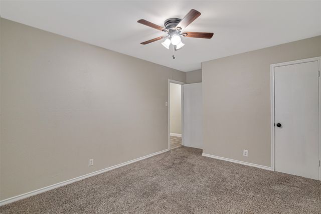 2127 E Mitchell Street, Arlington, TX 76010