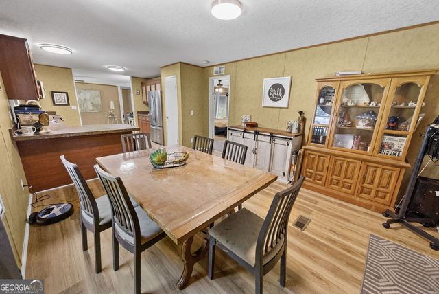 1575 Davis Road W, Fairmount, GA 30139