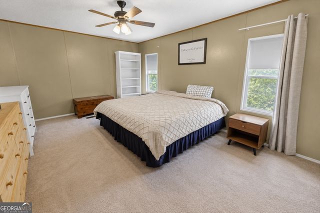 1575 Davis Road W, Fairmount, GA 30139
