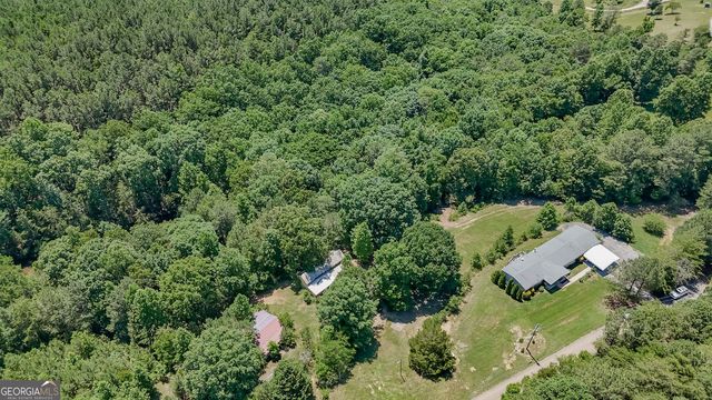 1575 Davis Road W, Fairmount, GA 30139