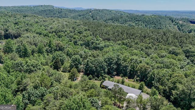 1575 Davis Road W, Fairmount, GA 30139