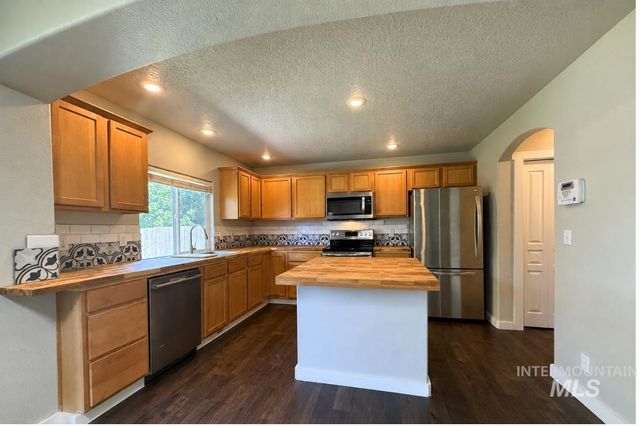 10122 W Shelborne Drive, Boise, ID 83709
