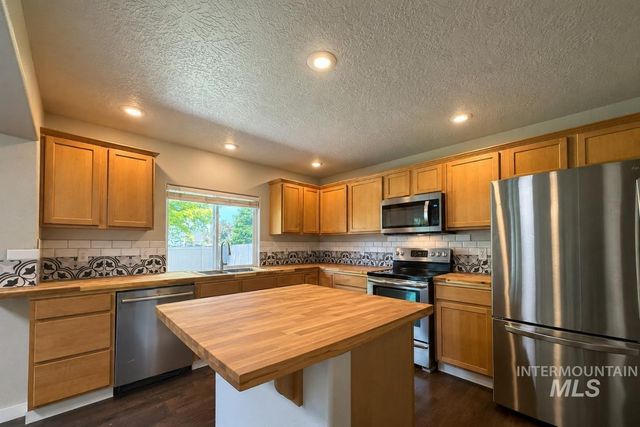 10122 W Shelborne Drive, Boise, ID 83709