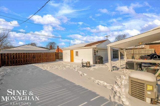 28637 Bohn Street, Roseville, MI 48066