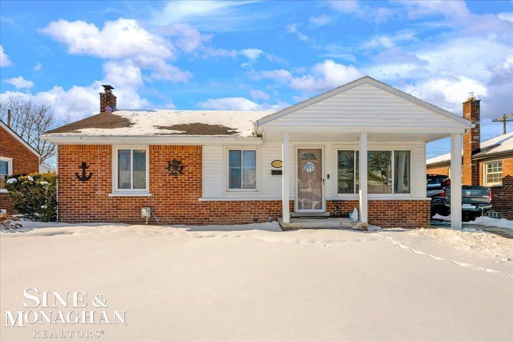 28637 Bohn Street, Roseville, MI 48066