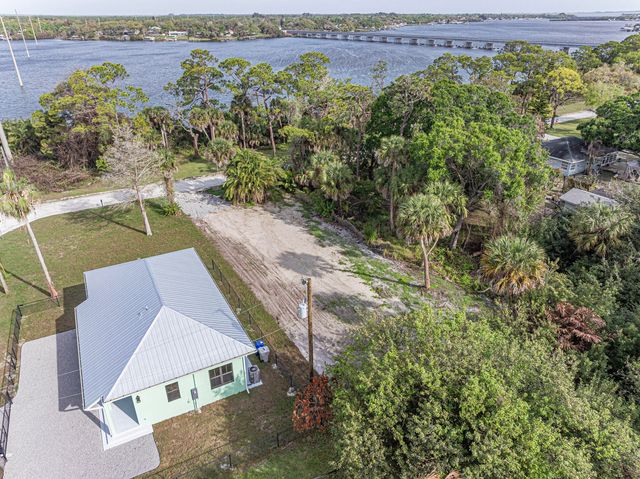 12906 83rd Avenue, Sebastian, FL 32958