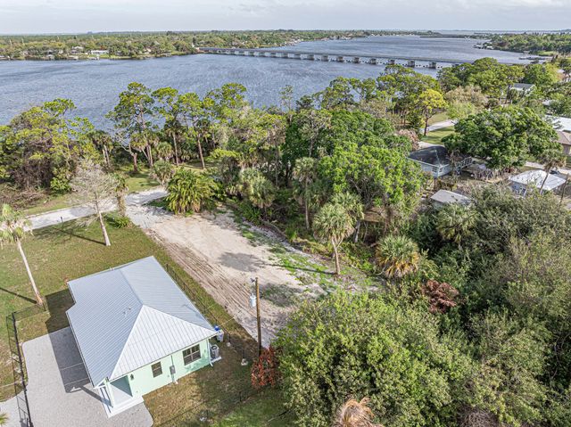 12906 83rd Avenue, Sebastian, FL 32958
