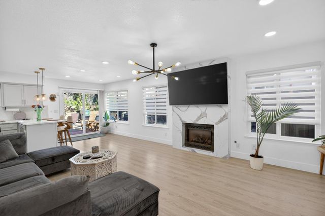 4133 Singing Tree Way, Antelope, CA 95843