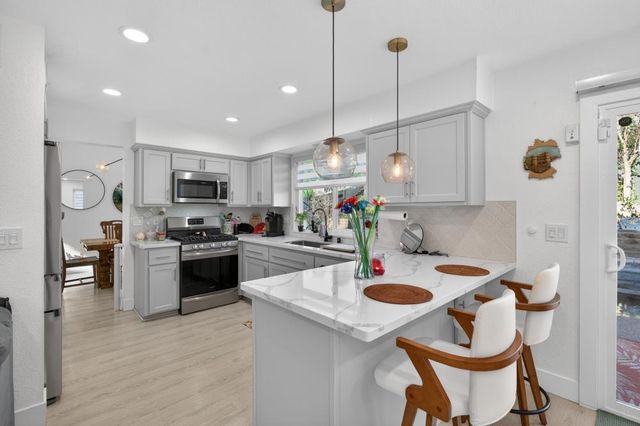 4133 Singing Tree Way, Antelope, CA 95843