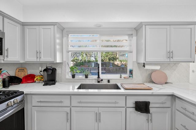 4133 Singing Tree Way, Antelope, CA 95843