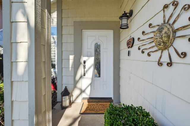 4133 Singing Tree Way, Antelope, CA 95843