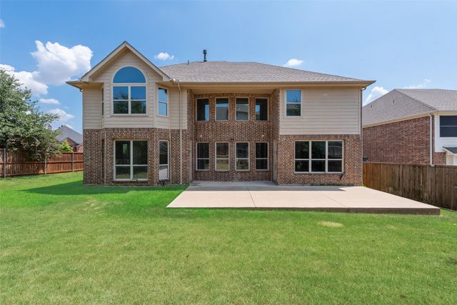 419 Aylesbury Drive, Roanoke, TX 76262