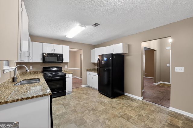 2420 Briar Knoll Road, Lithonia, GA 30058