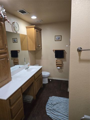 104 Shadowglenn Drive, Weatherford, TX 76087
