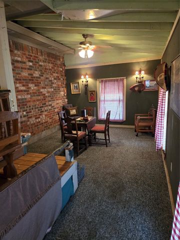 104 Shadowglenn Drive, Weatherford, TX 76087