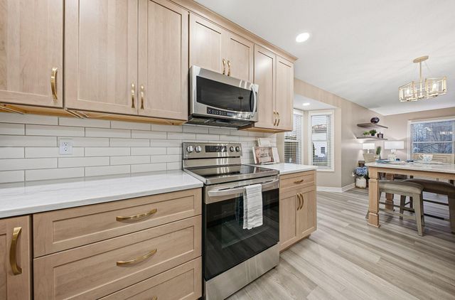 565 Apple Valley Circle, Delaware, OH 43015