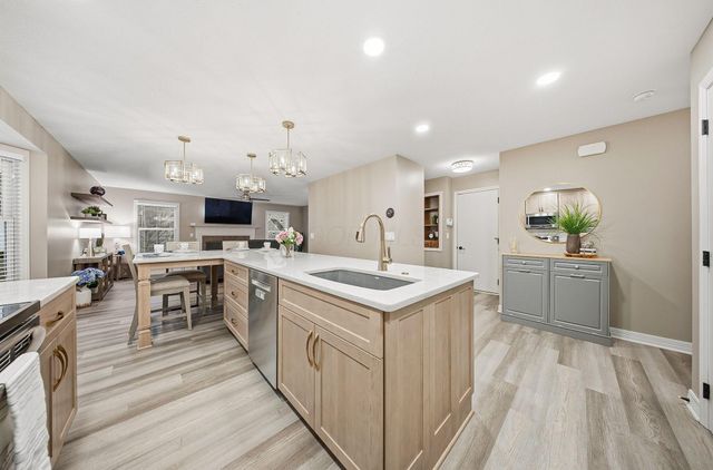 565 Apple Valley Circle, Delaware, OH 43015