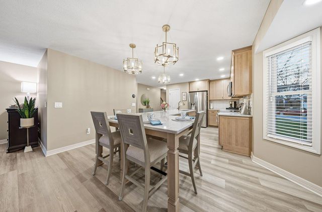 565 Apple Valley Circle, Delaware, OH 43015