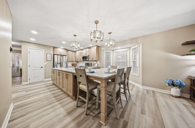 565 Apple Valley Circle, Delaware, OH 43015