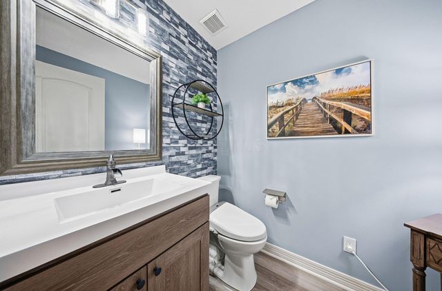 565 Apple Valley Circle, Delaware, OH 43015