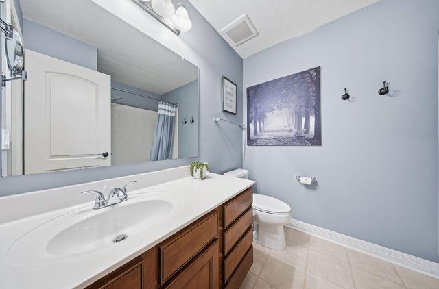 565 Apple Valley Circle, Delaware, OH 43015