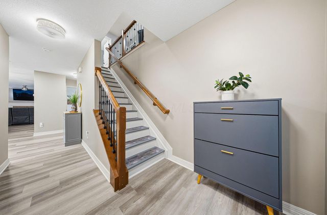 565 Apple Valley Circle, Delaware, OH 43015