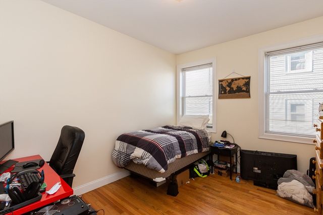 182 Calumet St 182, Boston, MA 02120