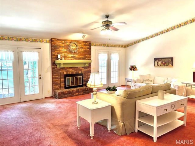 15803 Harris Ridge Court, Chesterfield, MO 63017