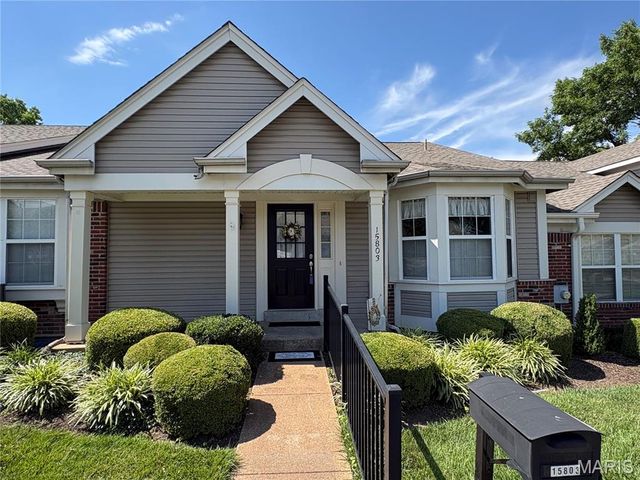 15803 Harris Ridge Court, Chesterfield, MO 63017
