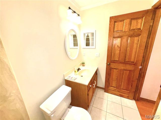 15803 Harris Ridge Court, Chesterfield, MO 63017