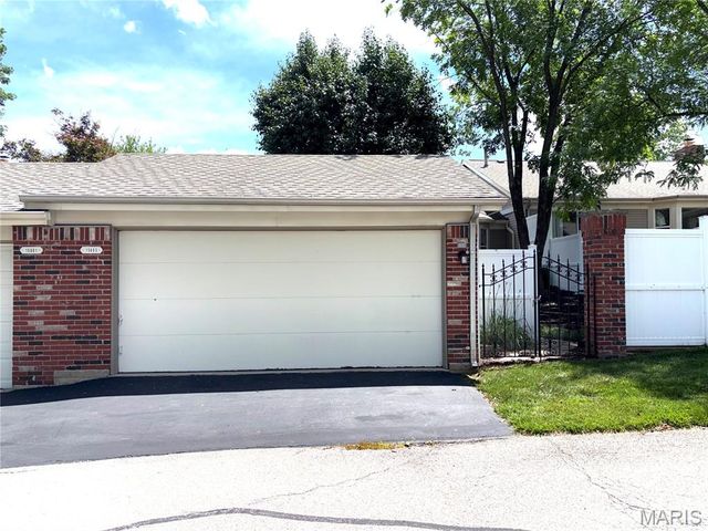 15803 Harris Ridge Court, Chesterfield, MO 63017