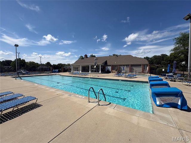 15803 Harris Ridge Court, Chesterfield, MO 63017