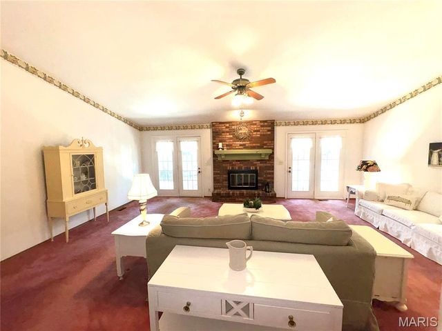 15803 Harris Ridge Court, Chesterfield, MO 63017