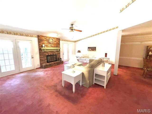 15803 Harris Ridge Court, Chesterfield, MO 63017