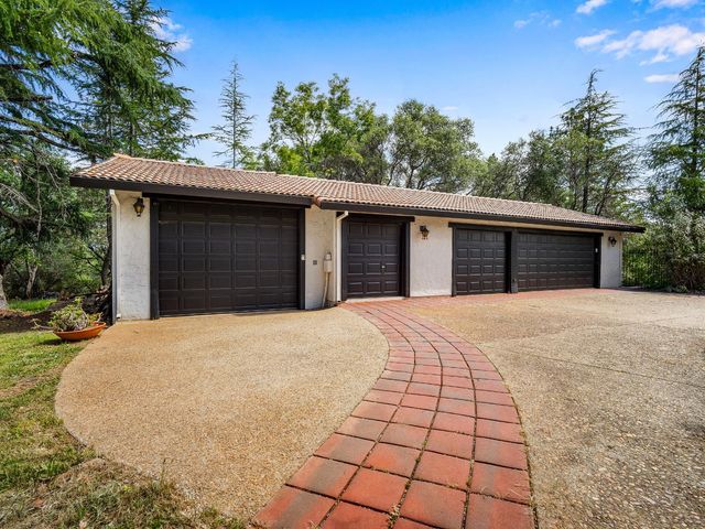 13185 Trent Court, Jackson, CA 95642
