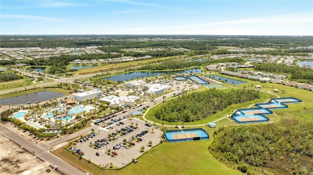 261 GYPSY PALACE LANE, Daytona Beach, FL 32124