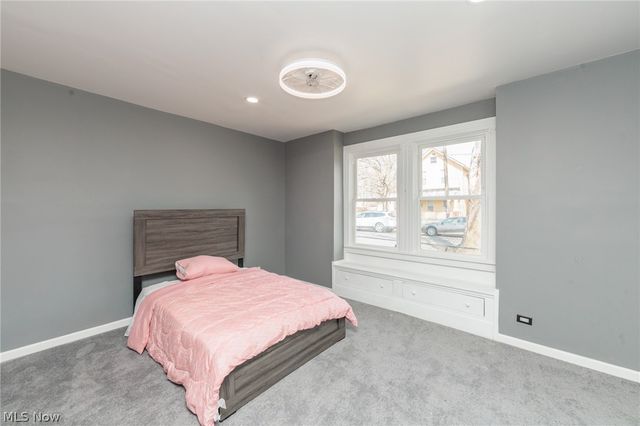 5811 Madison Avenue, Cleveland, OH 44102