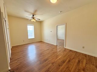 104 Depot ST B, Elgin, TX 78621