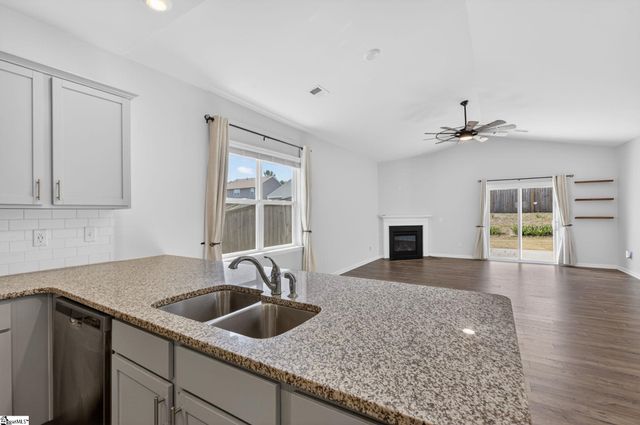 1095 Longstone Way, Spartanburg, SC 29306