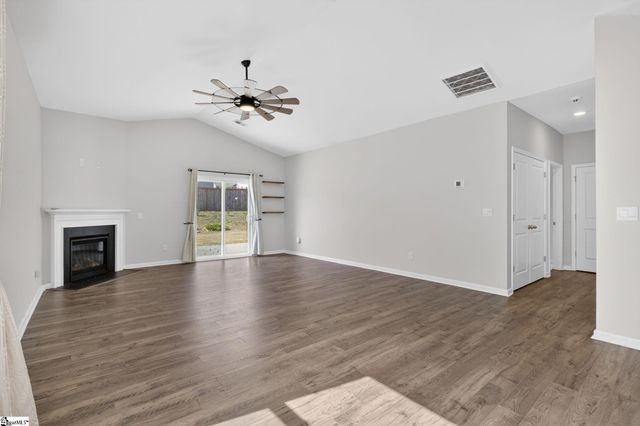 1095 Longstone Way, Spartanburg, SC 29306