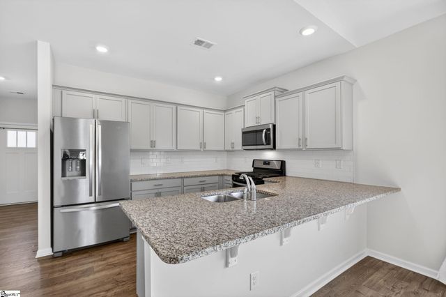 1095 Longstone Way, Spartanburg, SC 29306