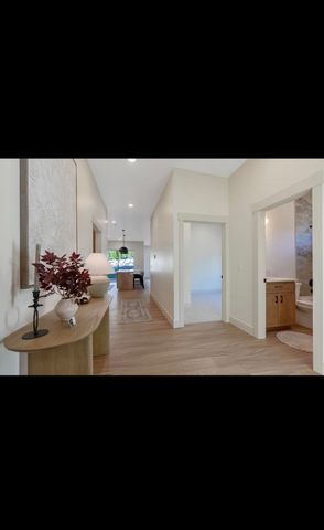 1022 E Wandermere Estates Ln, Spokane, WA 99208