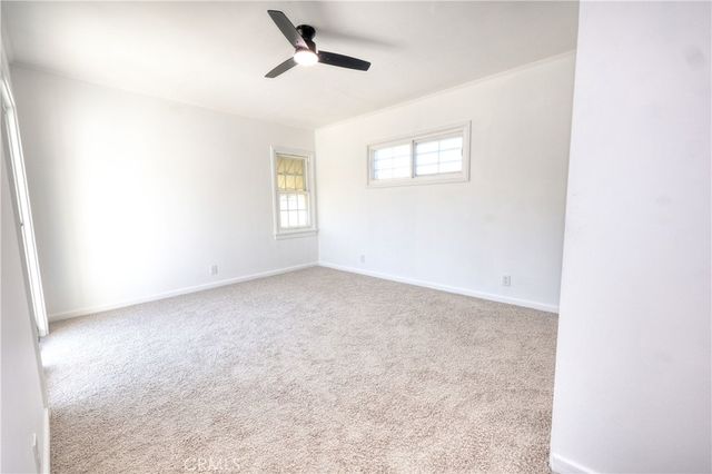 8725 S Gramercy Place, Los Angeles, CA 90047