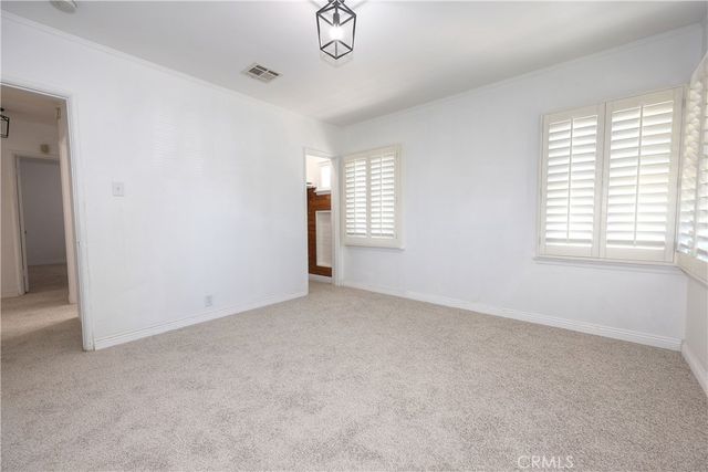 8725 S Gramercy Place, Los Angeles, CA 90047