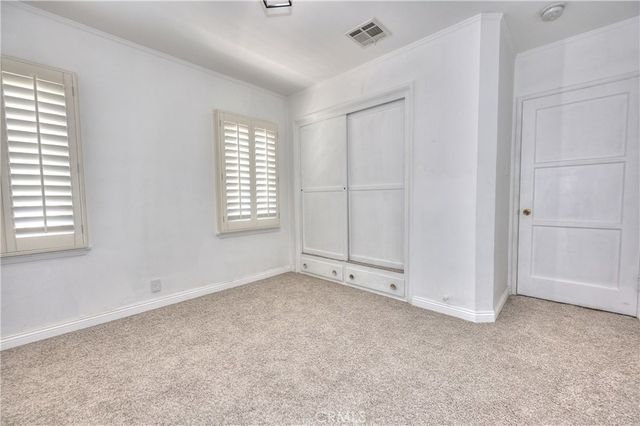 8725 S Gramercy Place, Los Angeles, CA 90047