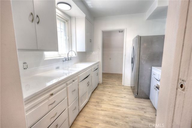 8725 S Gramercy Place, Los Angeles, CA 90047