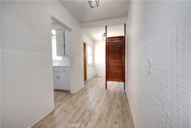 8725 S Gramercy Place, Los Angeles, CA 90047