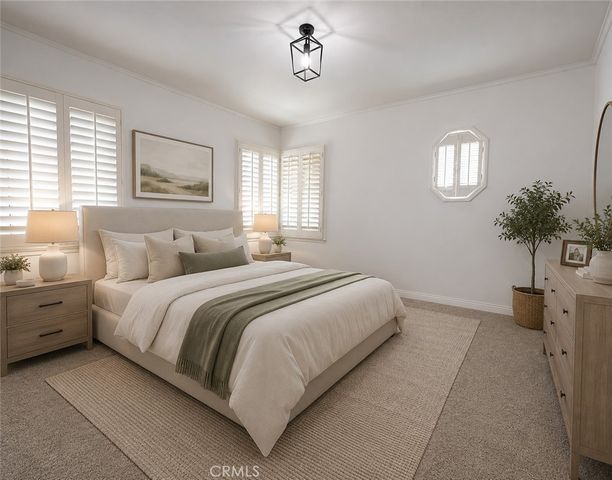 8725 S Gramercy Place, Los Angeles, CA 90047