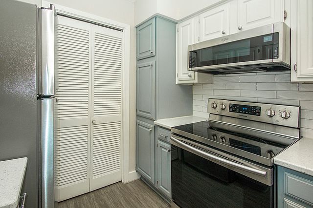 1104 Riverchase Lane 204, Arlington, TX 76011