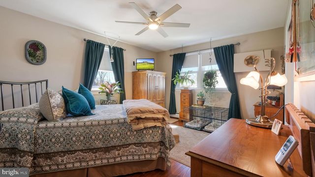7078 EASTON RD, Pipersville, PA 18947